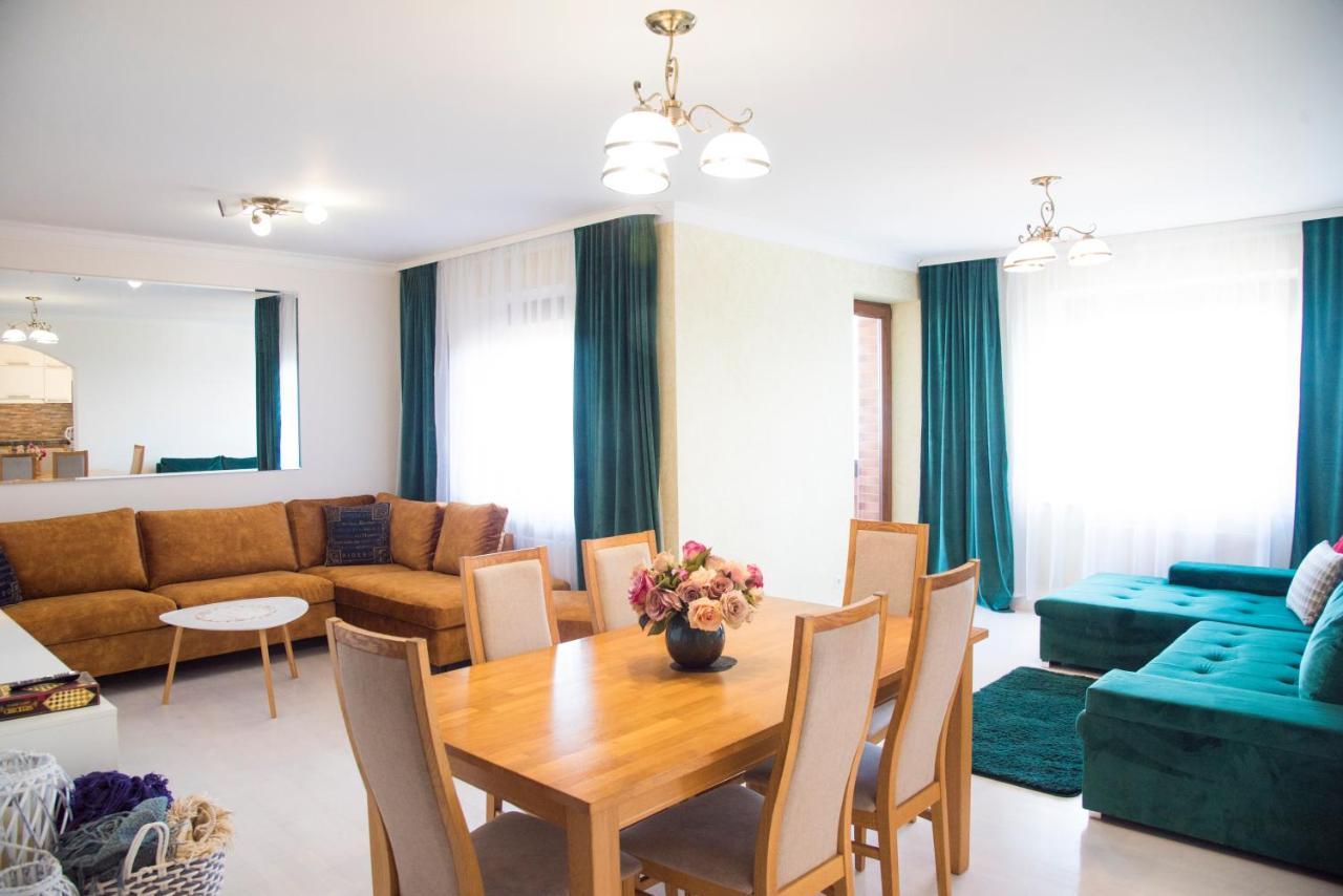 Lyra63 Large 80Sq M Top 14 Floor Siauliai  Ngoại thất bức ảnh